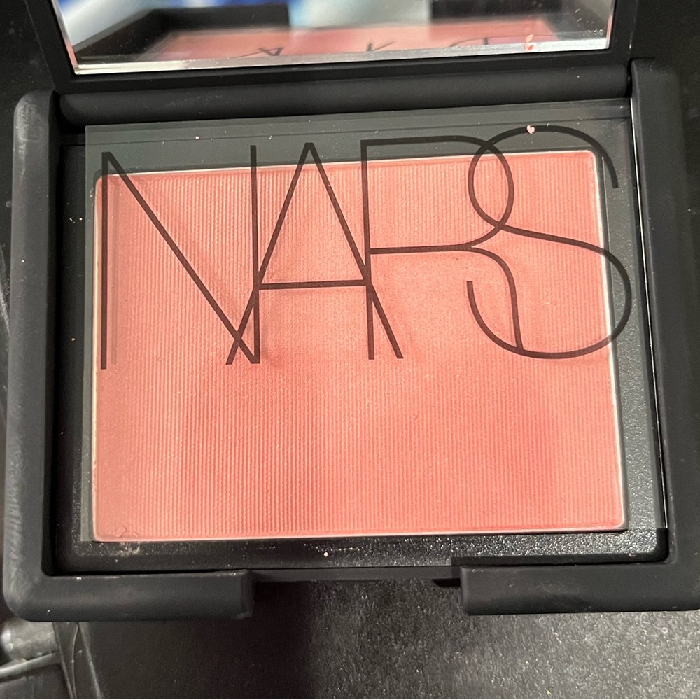 NARS Blush. Deep Throat shade. NWT
